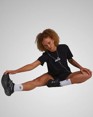 PERFORMANCE CORE CROPPED T-SHIRT BLACK/WHITE