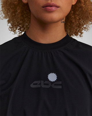 PERFORMANCE CORE CROP TANK BLACKOUT