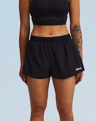 PERFORMANCE EVOLUTION 3" SHORT BLACK/WHITE