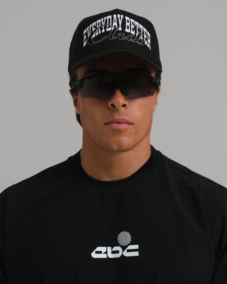 PERFORMANCE SCRIPT TRUCKER MESH CAP