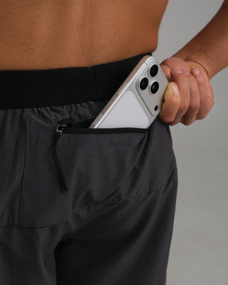 PERFORMANCE SHORT 5 INCH GREY/GREEN