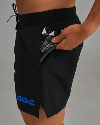 PERFORMANCE SHORT 5" BLACK/ROYAL BLUE