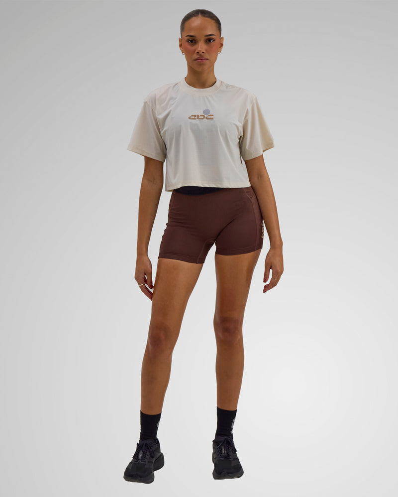 PERFORMANCE CORE CROPPED T-SHIRT BONE