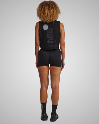 PERFORMANCE CORE CROP TANK BLACKOUT