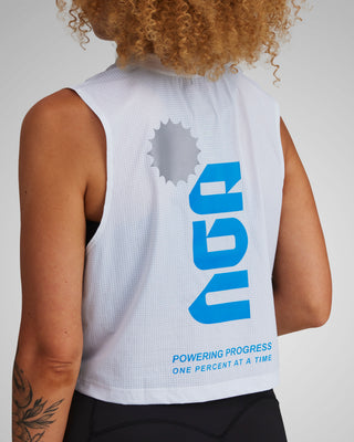 PERFORMANCE CORE CROP TANK WHITE/ROYAL BLUE