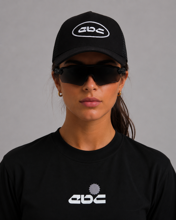 PERFORMANCE CREST TRUCKER MESH CAP