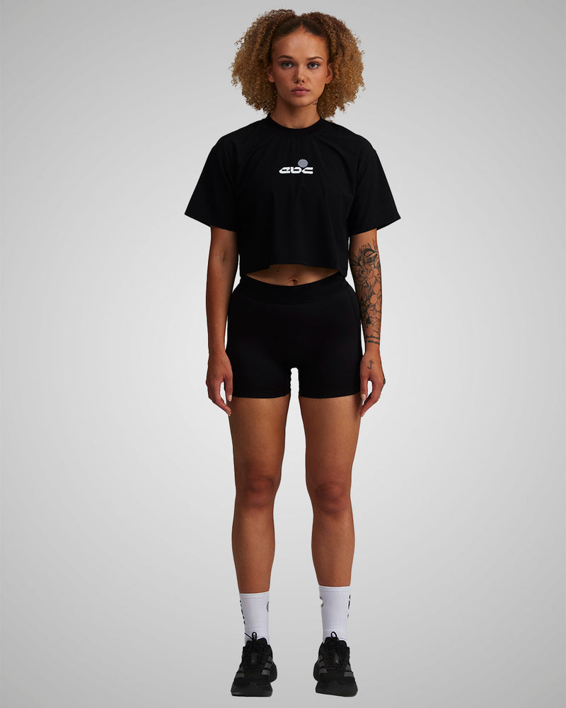 PERFORMANCE CORE CROPPED T-SHIRT BLACK/WHITE
