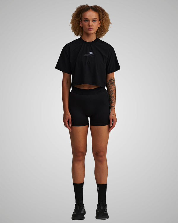 PERFORMANCE CORE CROPPED T-SHIRT BLACKOUT