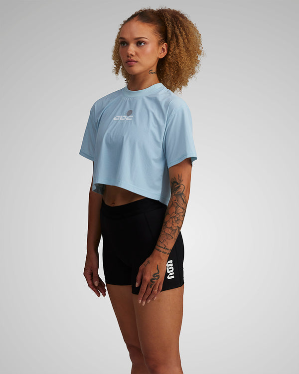 PERFORMANCE CORE CROPPED T-SHIRT BLUE DUSK