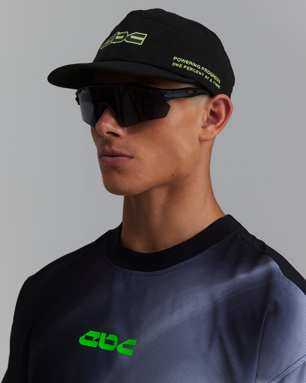 PERFORMANCE 5-PANEL ENDURANCE CAP BLACK/NEON GREEN CIRCUIT