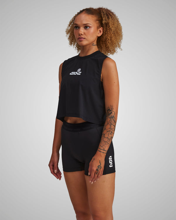 PERFORMANCE CORE CROP TANK BLACK/WHITE